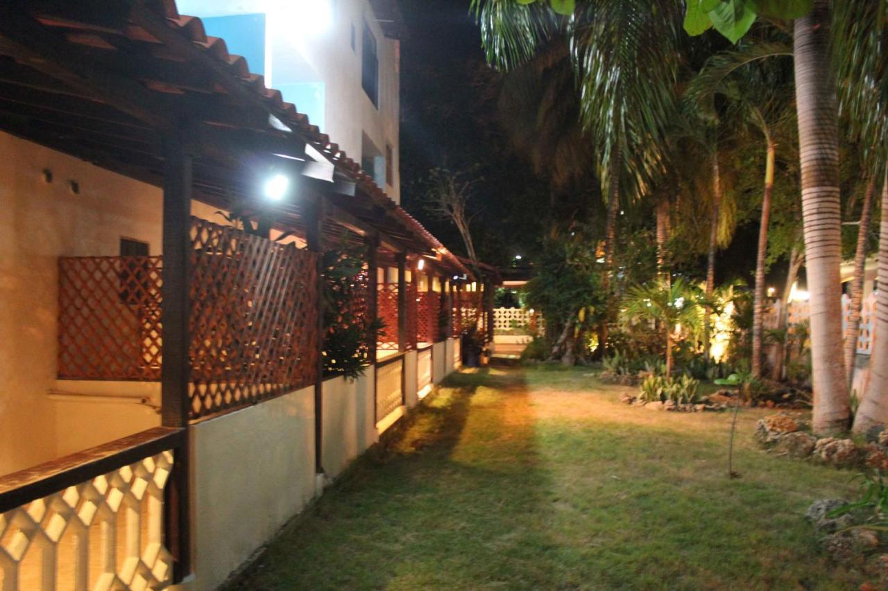 Aparta Hotel Azzurra Бока-Чика Экстерьер фото